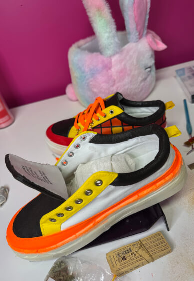 Sneaker Freaker: Sneaker Painting Workshop