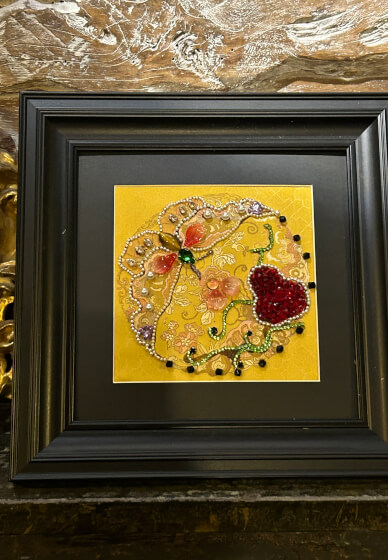 Song Brocade Art Workshop with Assorted Pearl and Gemstones