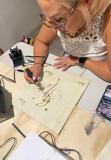 Stunning Wood Burning Workshop: Make and Take