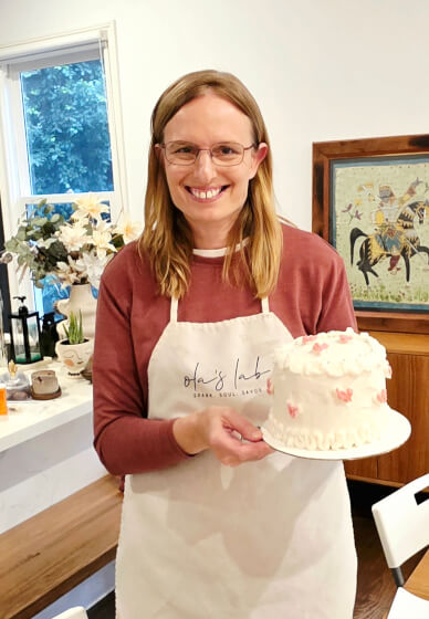 Cake Stacking and Buttercream Decorating Workshop