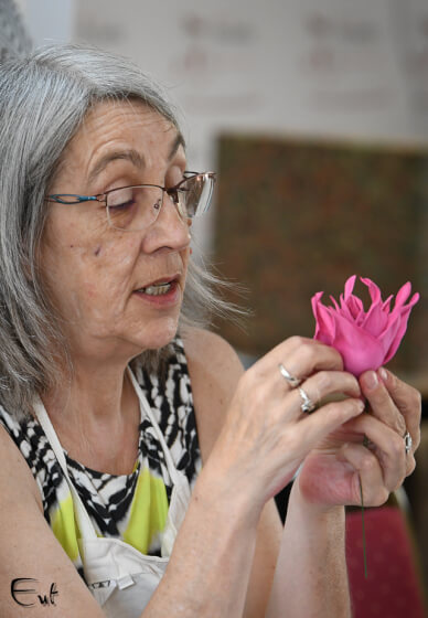 The Art of EVA Foam Flowers Workshop