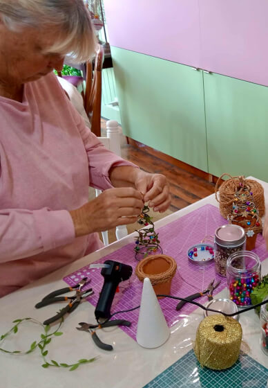 The Crafted Grove Wire Tree Workshop