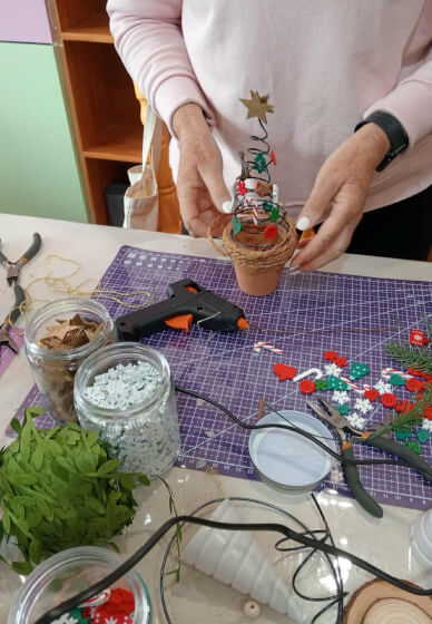 The Crafted Grove Wire Tree Workshop