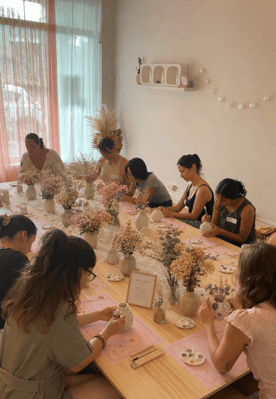 The Flower Vase Bar Workshop: Paint, Sip and Style