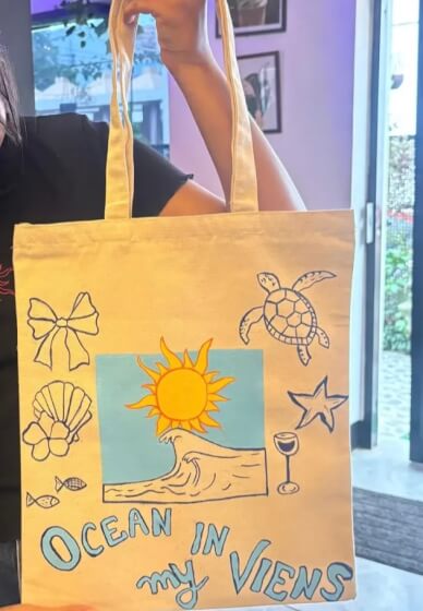 Tote Bag Paint and Sip Class