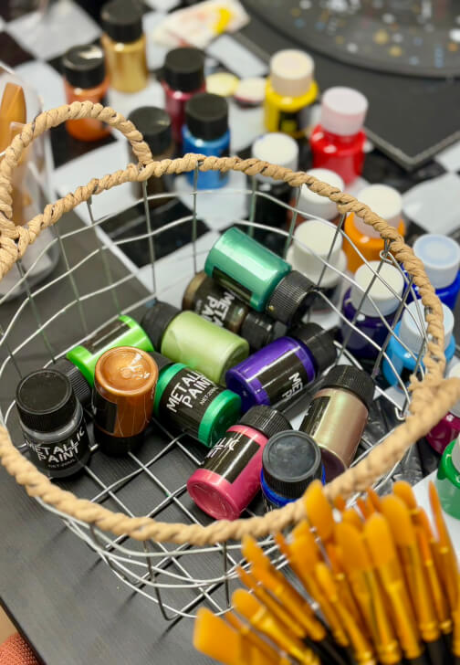 Turn Your Favourite Song Into Art: Vinyl Record Painting Workshop