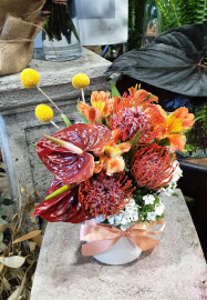 Vase Flower Arrangement Workshop: Create, Style and Bloom