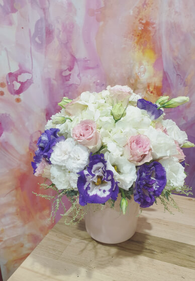 Vase Flower Arrangement Workshop: Create, Style and Bloom