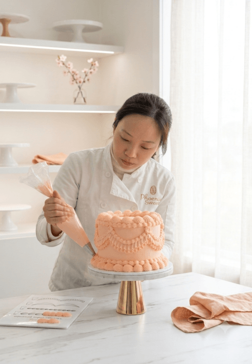 Vintage Piping Cake Decorating Class