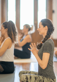 Dynamic Vinyasa Yoga Class for Strength and Stretch