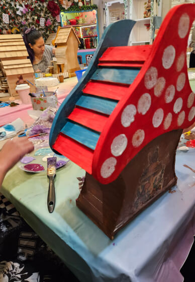 Woodland Manor Decorating Workshop