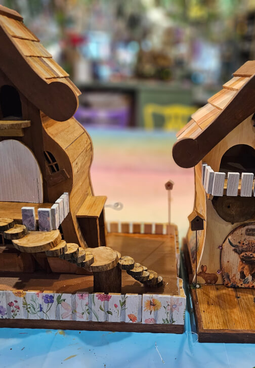 Woodland Manor Decorating Workshop
