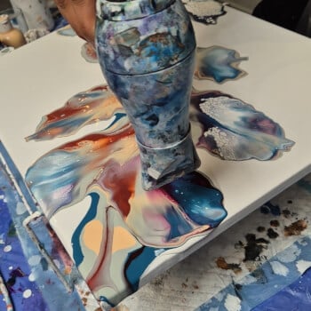 Create your own flowing masterpieces
