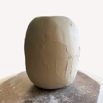 Join the two pinch pots