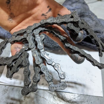 Cleaning & Maintaining The Chain