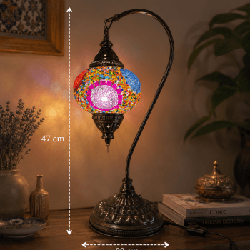 Medium Swan Table Lamp (15cm Glasshade)