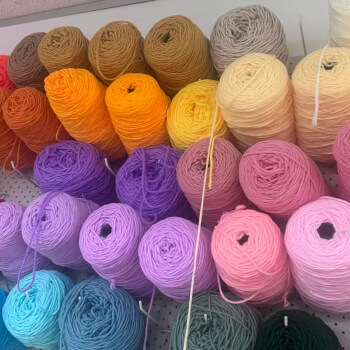 Select Your Yarn Colours