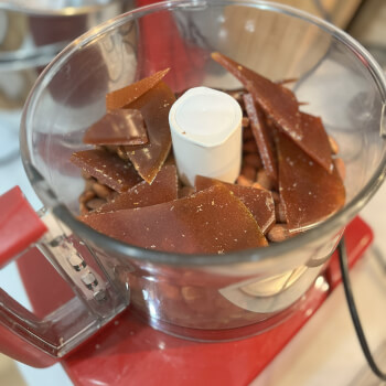 A Touch of Praliné Love