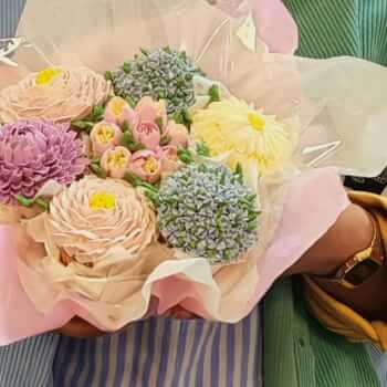 Cupcake bouquet lesson