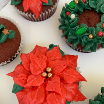 Poinsettia Cupcake