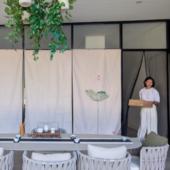 Arrive at the Garden Tea Studio