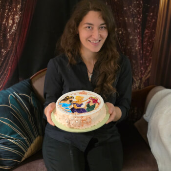 Grand Reveal (cake presentation)