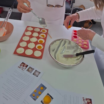Building the flavoured insert and mousse