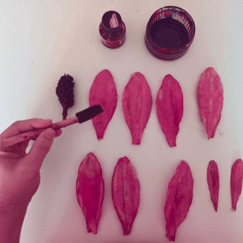 Cut and paint your magnolia petals