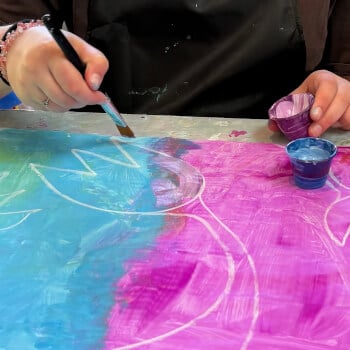 Learn to draw simple objects and paint with colour