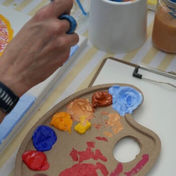 Build your own colour palette 