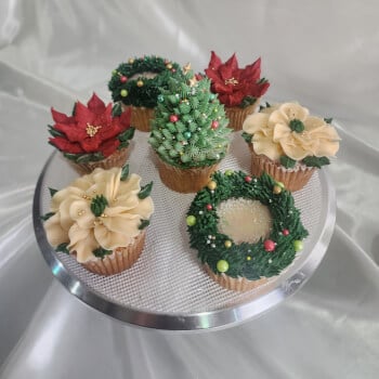 Create Your Festive Cupcake Bouquet