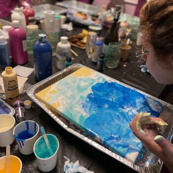 Pour Painting Techniques - Create layers with dutch pouring