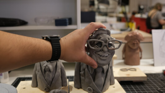 Pottery class by Alexander Esenarro Santafe