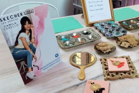 Corporate jewellery making with Skechers