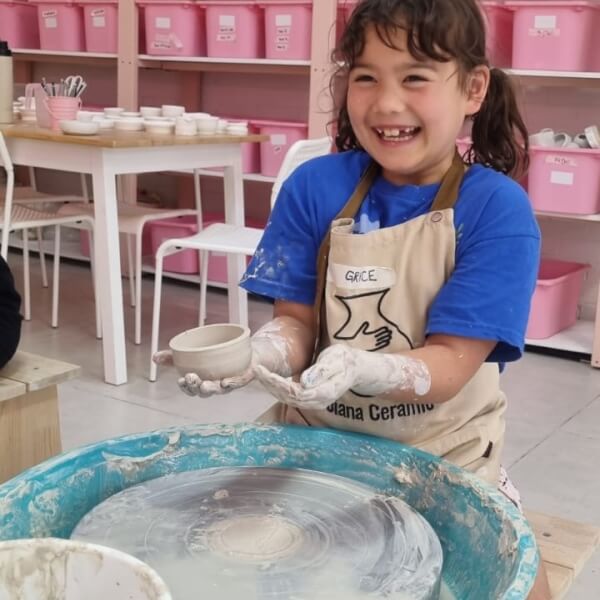 Pottery class by Diana Ceramic