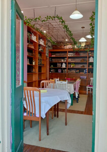 Sculpture and Assemblage class by Garden of Wire Creative Workshops