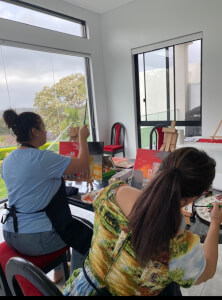 Painting class by Gloria Silva