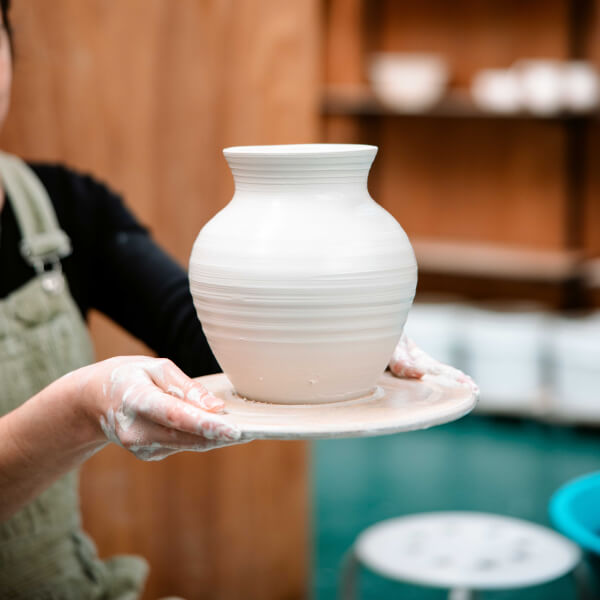 Pottery class by Hound Ceramics