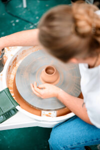 Pottery class by Hound Ceramics