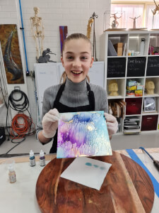 Fluid Art class by INFINITE ARTS STUDIO