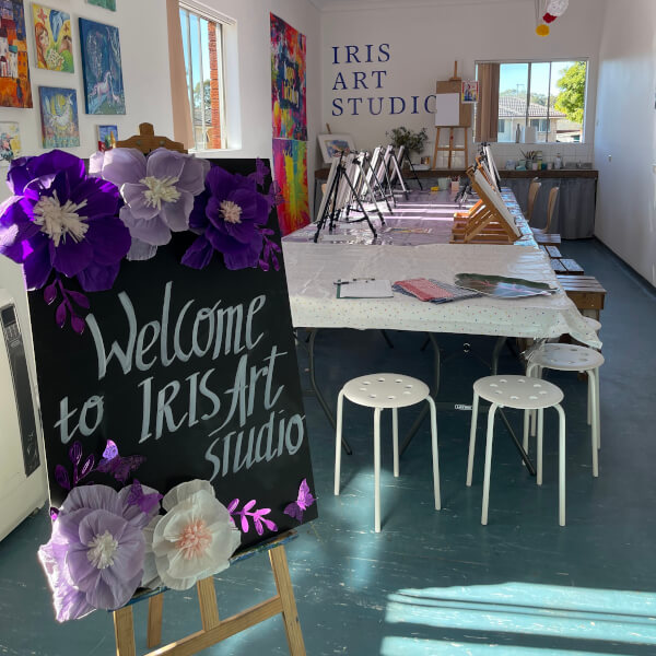 Painting class by Iris Art Studio