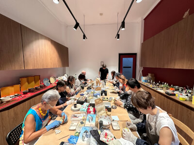 Pottery class by Kintsugi Australia