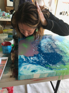 Painting class by Louise Farnay