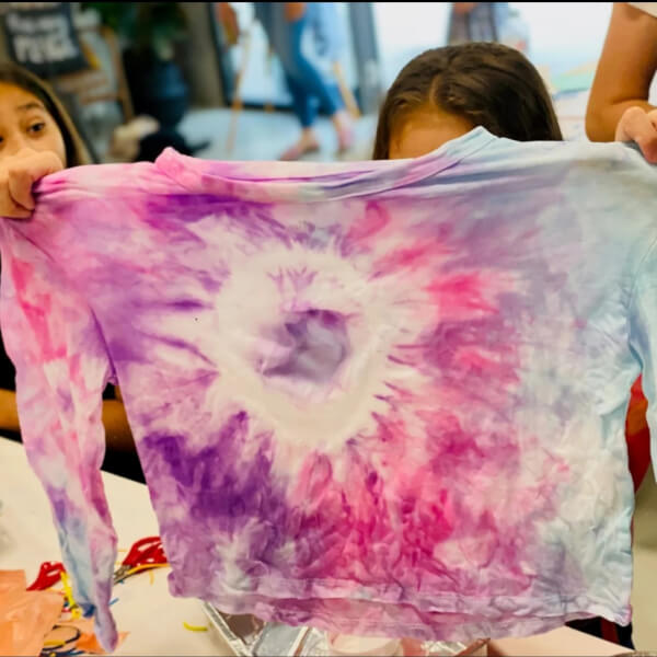 Painting class by Luna & Co