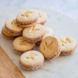 Baking and Desserts class by Margot & Montanez