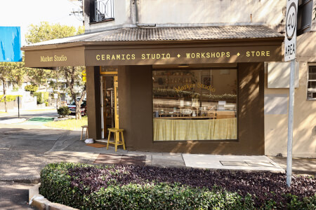 Pottery class by Market Studio