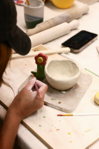 Pottery class by Market Studio