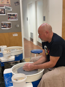 Pottery class by Mois Art Studio