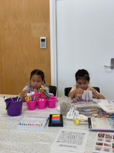 Pottery class by Mois Art Studio