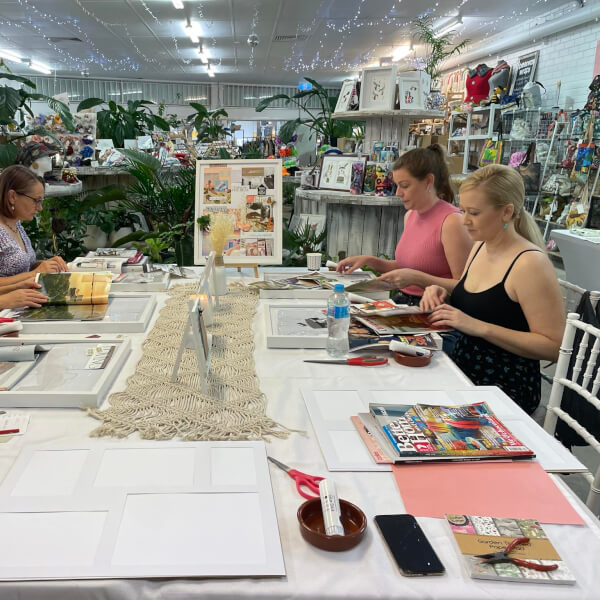 Textiles class by Mond Wulf